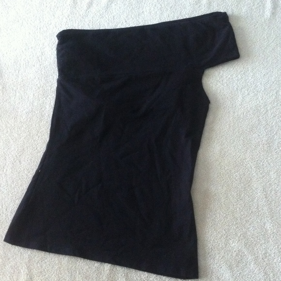 Victoria's Secret Tops - Victoria's Secret - Black Sleeve Stretchy Top.