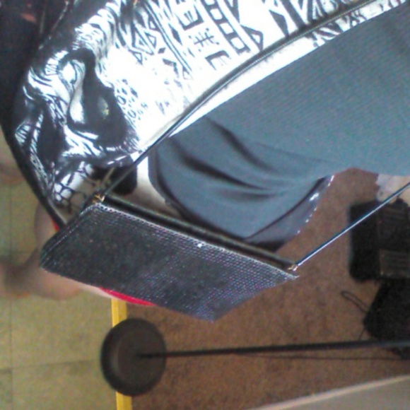 black sequin metal chord over the shouler purse - Picture 4 of 4