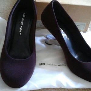 United Nude 'Mono Eamz' Velour Pumps