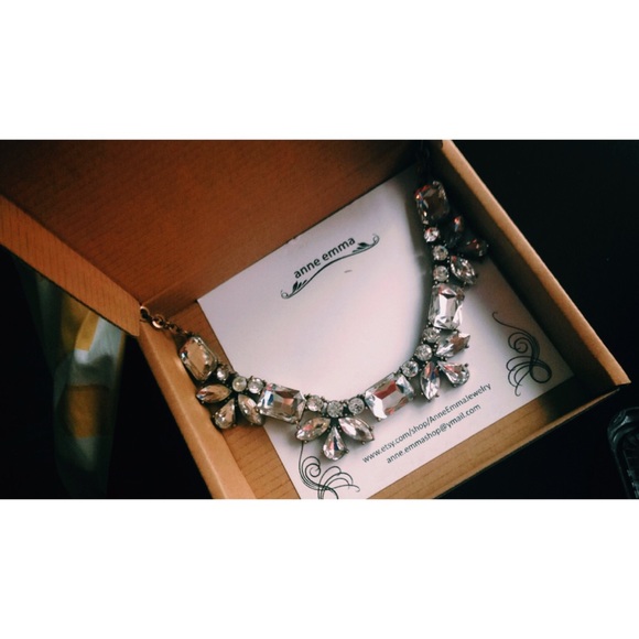 Statement necklace