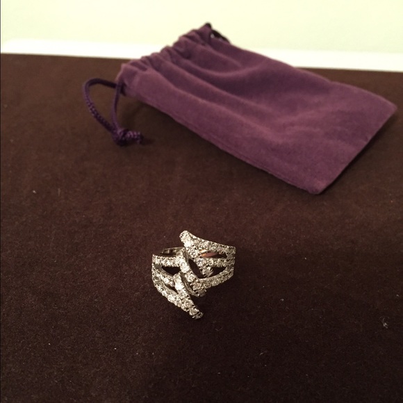 Ring - Picture 4 of 4