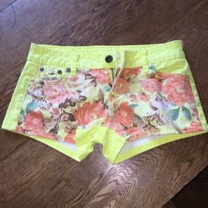 1st Kiss shorts