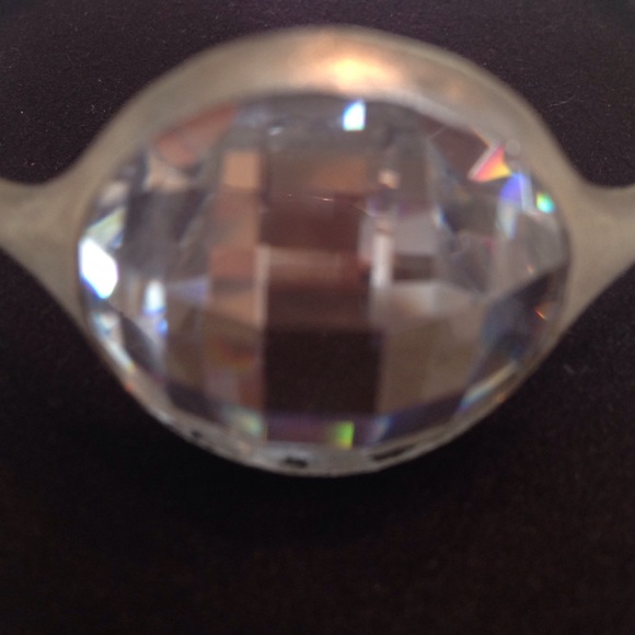 ๐HP 6/21 ๐ B..brilliant Bangle Bracelet๐ - Picture 3 of 4