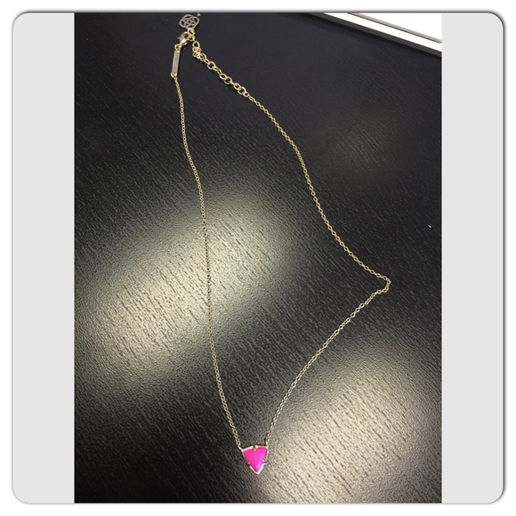Kendra Scott Perry Necklace