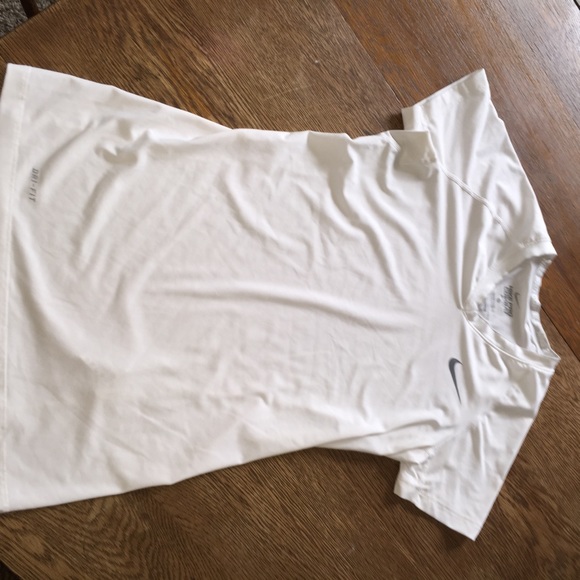 Nike top