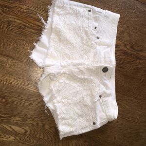 1st kiss white shorts