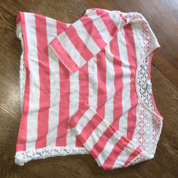 Mid sleeve shirt