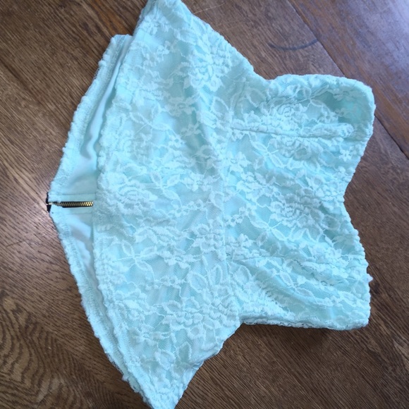 Strapless top