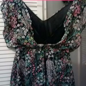 Floral dress cut out back black and floral