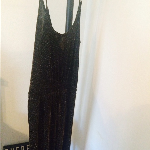 F21 Black/Gold Jumper. - Picture 3 of 3