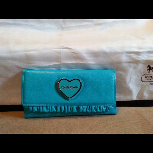 Bebe Clutch