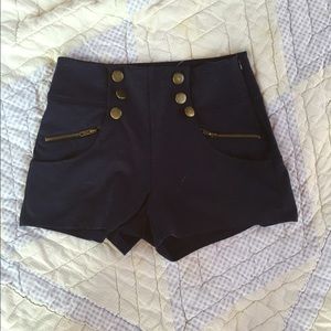 Steve Madden high waisted shorts