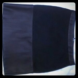 Skirt black with faux leather trim