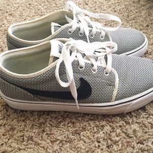 Black and white nikes