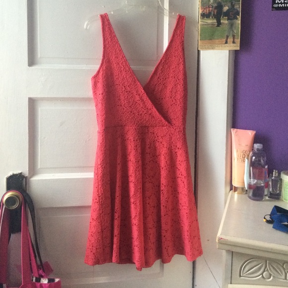 Pink dress - Picture 1 of 2