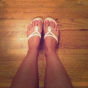 cute white summer sandals!