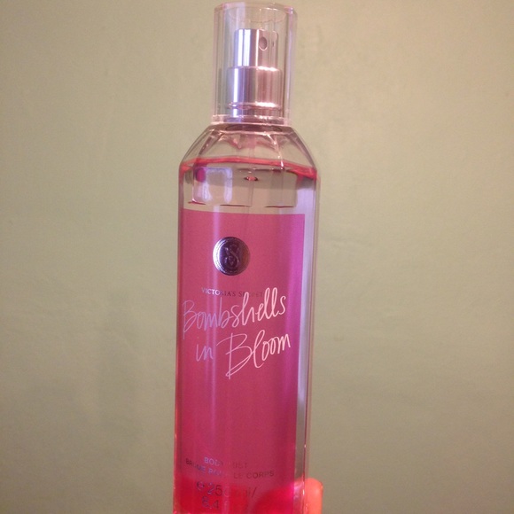 ⭐️⭐️⭐️SOLD⭐️⭐️⭐️VS Bombshell body mist
