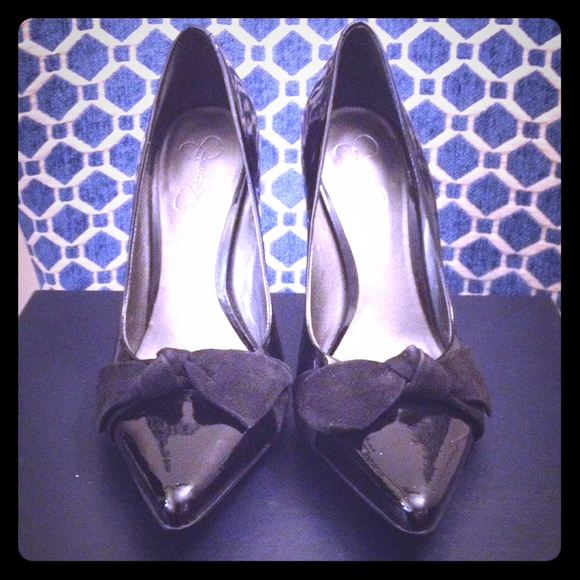 Jessica Simpson Patent Leather Bow Pumps 6.5