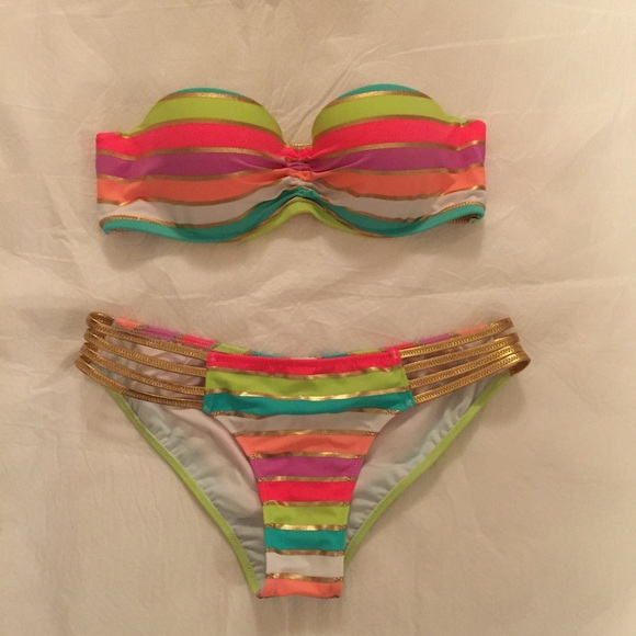 Striped vs swimsuit