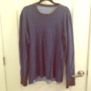 Men's Lululemon Long-Sleeved Top