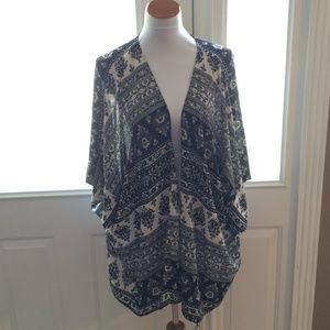 Black/Cream Kimono