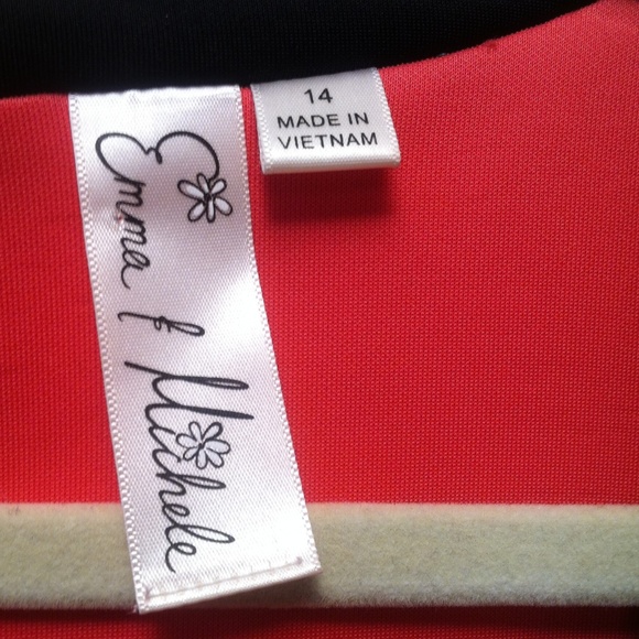 ✖️SOLD✖️Bright coral and black lace dress - Picture 3 of 4