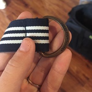 ABERCROMBIE white and blue striped  belt.
