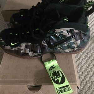 Nike Camo color Foamposite w/box