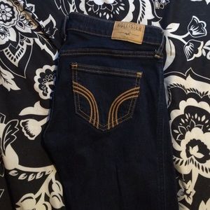 Flare dark wash Hollister jeans!