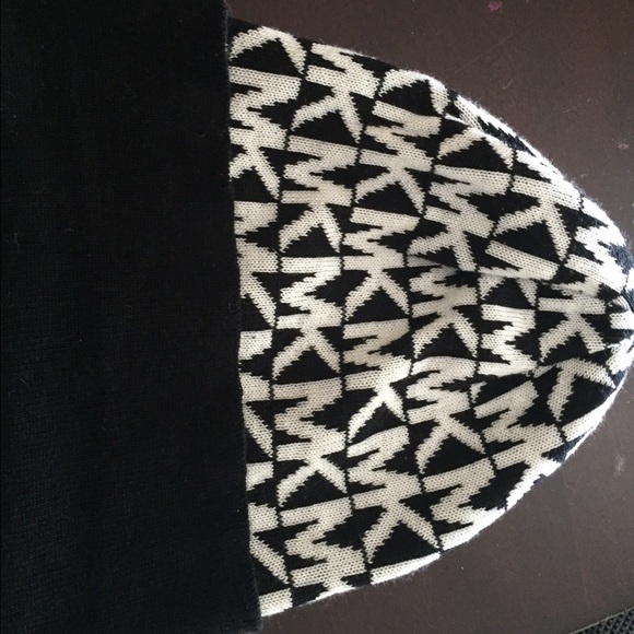 Michael kors hat