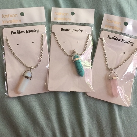 Set of (3) crystal pendant necklaces!