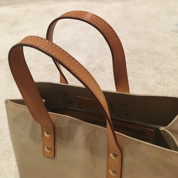LV Vernis Reade PM tote - PRICE FIRM - Picture 5 of 7