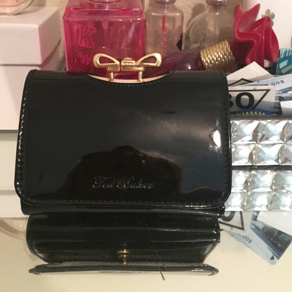 Ted baker wallet
