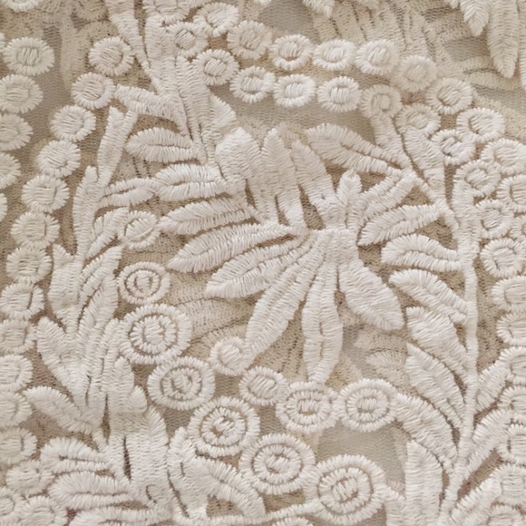 Off white lace long sleeve skirt - Picture 3 of 3