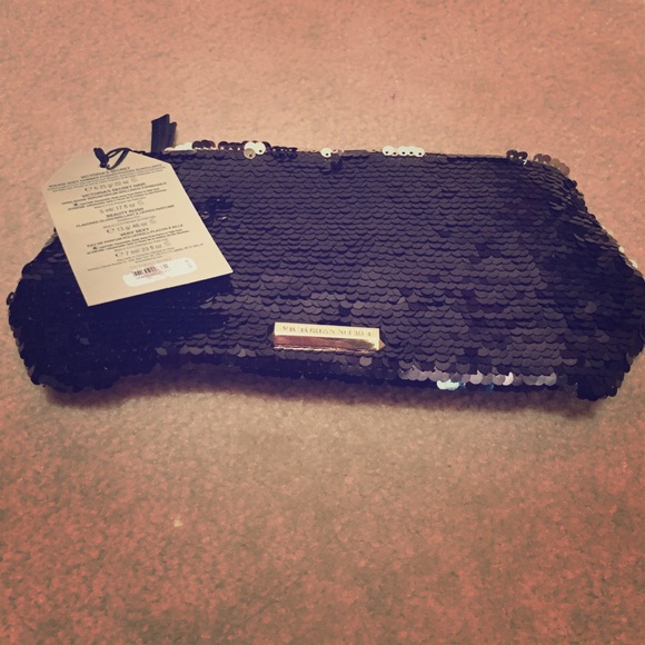 Victoria's Secret makeup bag brand new black - Picture 1 of 4