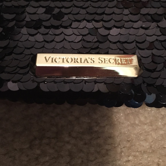 Victoria's Secret makeup bag brand new black - Picture 2 of 4