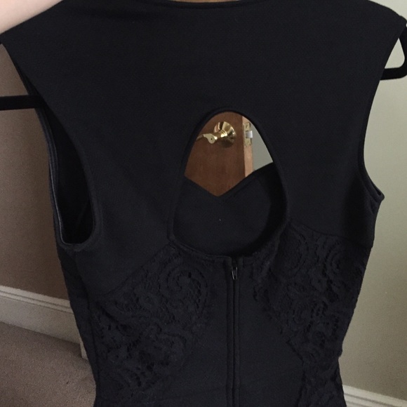 Black sweetheart lace dress - Picture 4 of 4