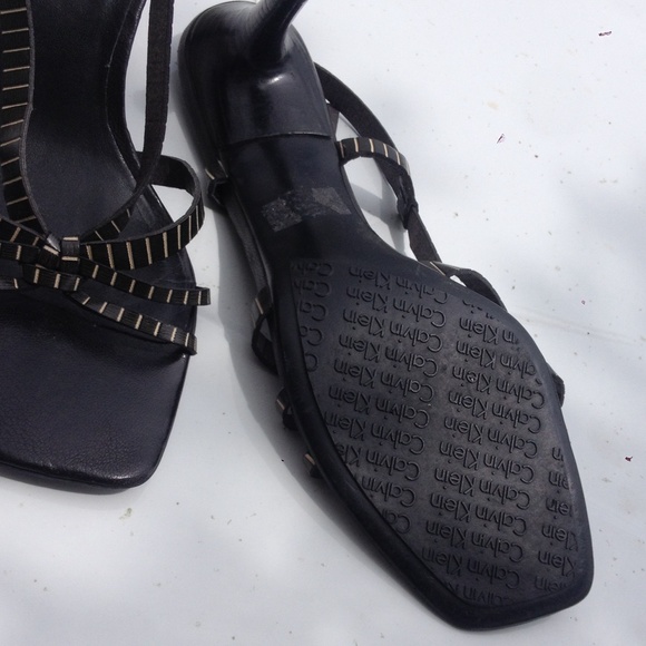 Shoes - Picture 2 of 3