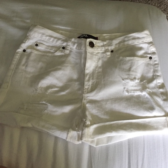 bdg boyfriend high waisted white shorts