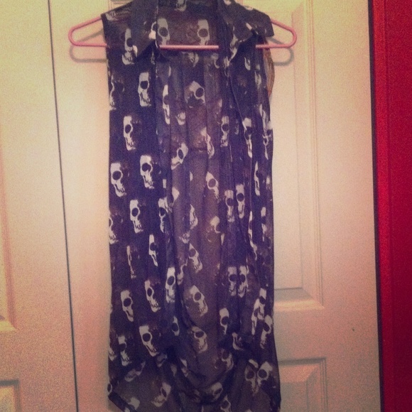 Grey Skull Designed Button Up