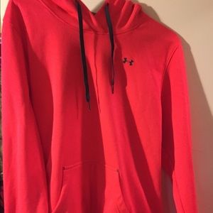 Size XL under armour hoodie.