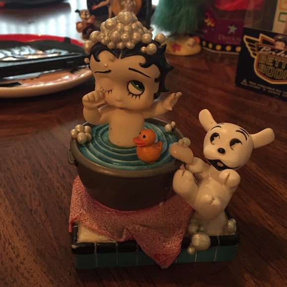 Betty Boop figurine