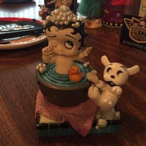 Betty Boop figurine