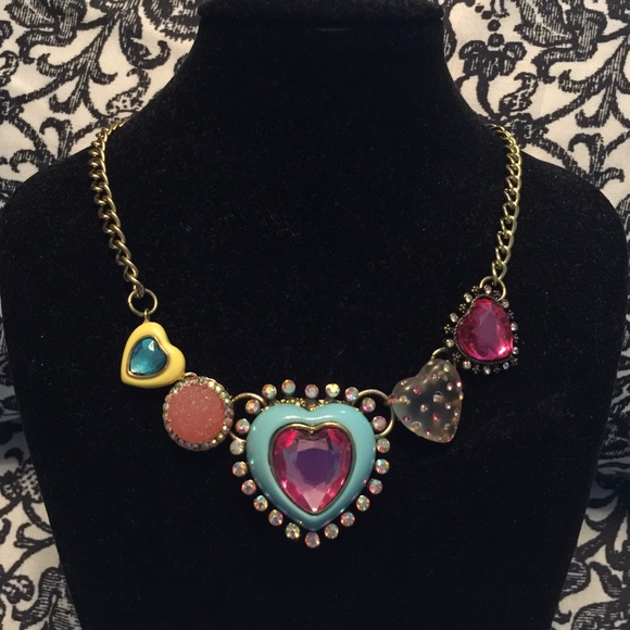 Betsey Johnson AUTHENTIC Heart Necklace