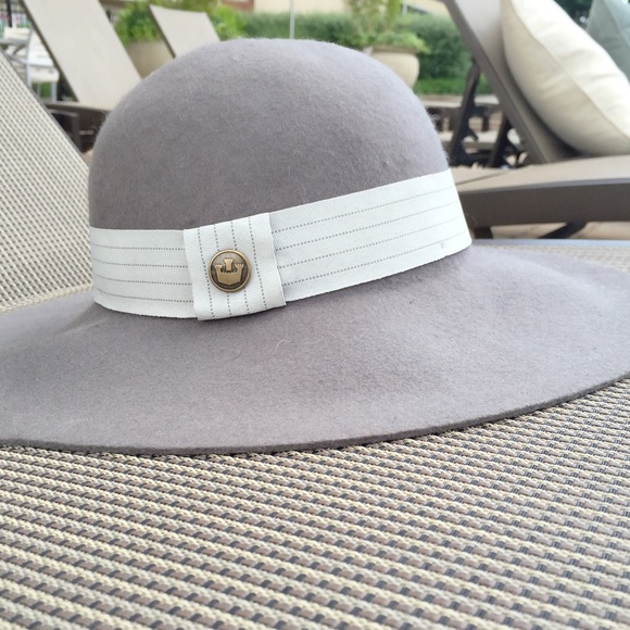 🎉TOTAL TRENDSETTER HP 7/15 Goorin Bros Floppy Hat