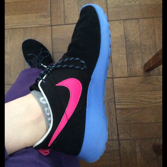 Nike Roshe Size7
