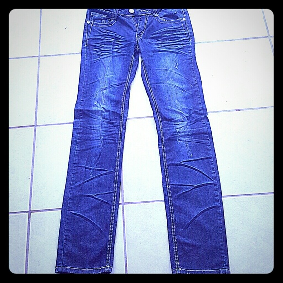 Embellished angel wing pocket jeans