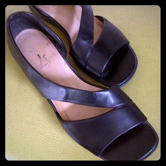 Life Stride Shoes - DONATED-Black flat shoes