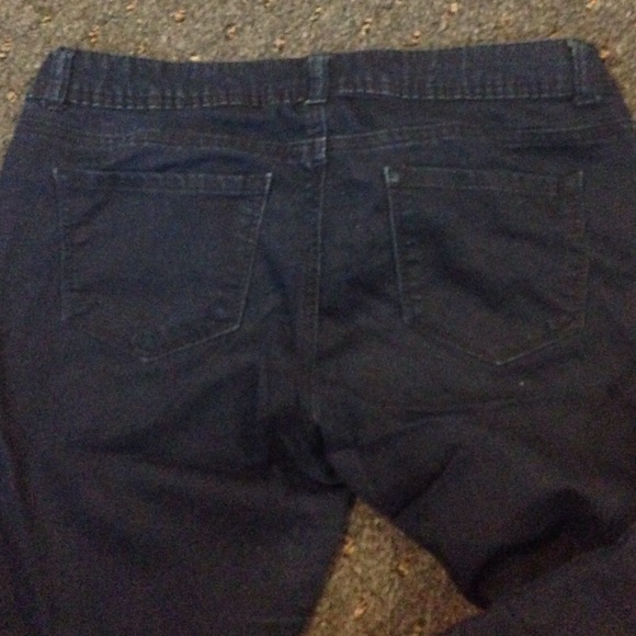 Capris - Picture 2 of 3