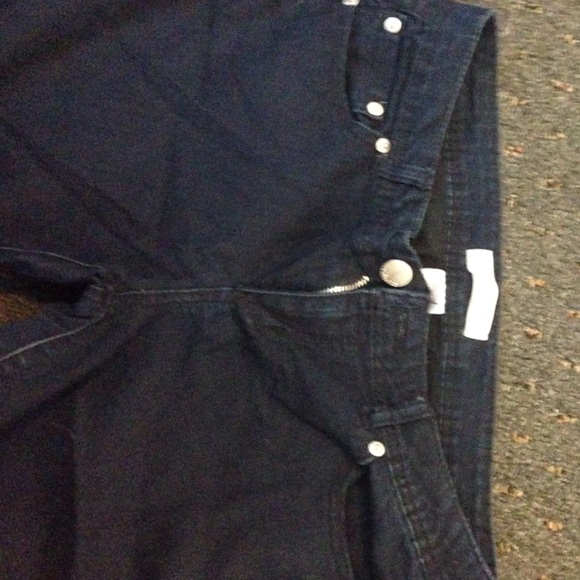 Capris - Picture 3 of 3